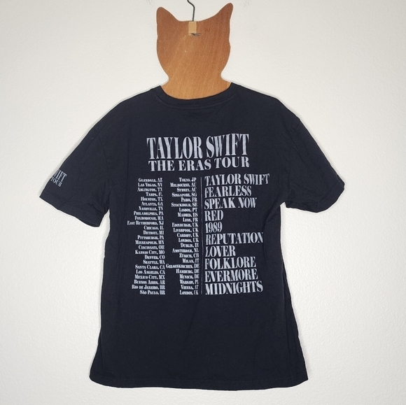 Taylor Swift Eras Tour Black Tee M - Picture 4 of 5